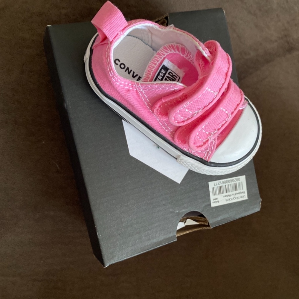 Pink Converse baby